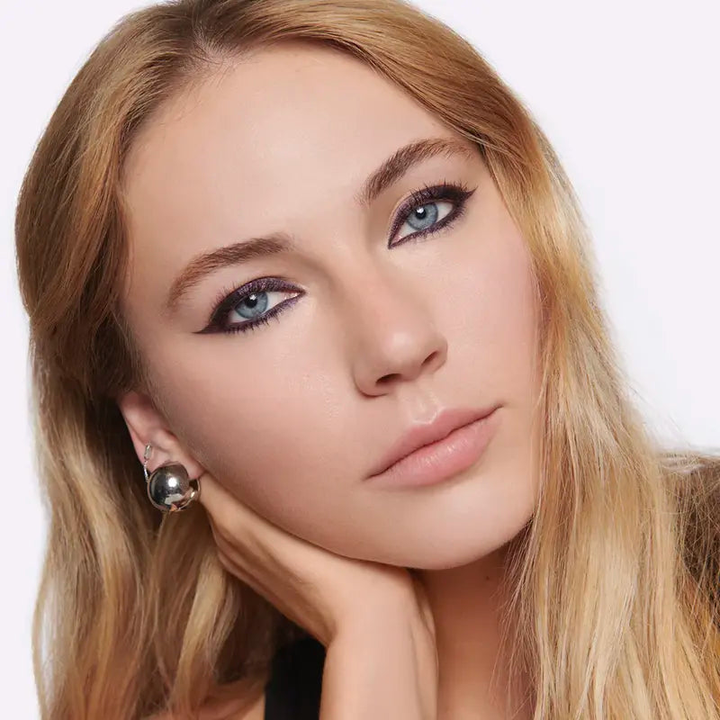Waterproof Eyeliner Pencil - Longwear Formula For Smudge-Free, All-Day Defined Eyes
